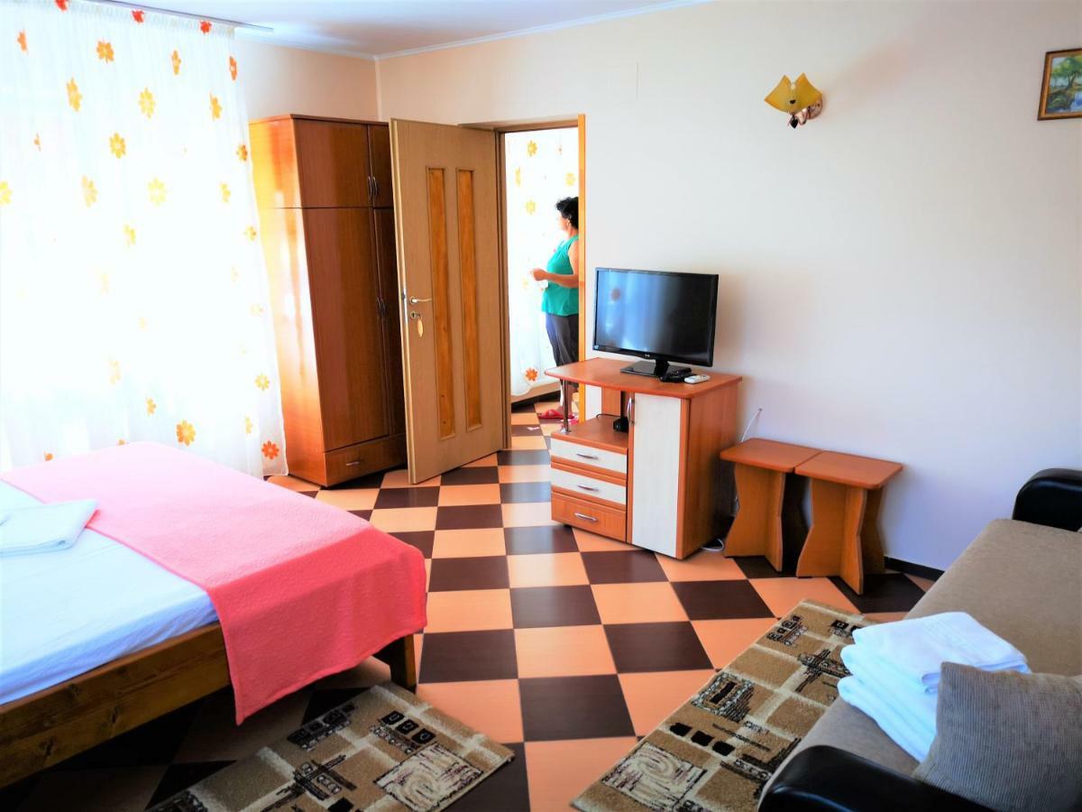Casa Nelu Pescaru Hotel Mahmudia Buitenkant foto